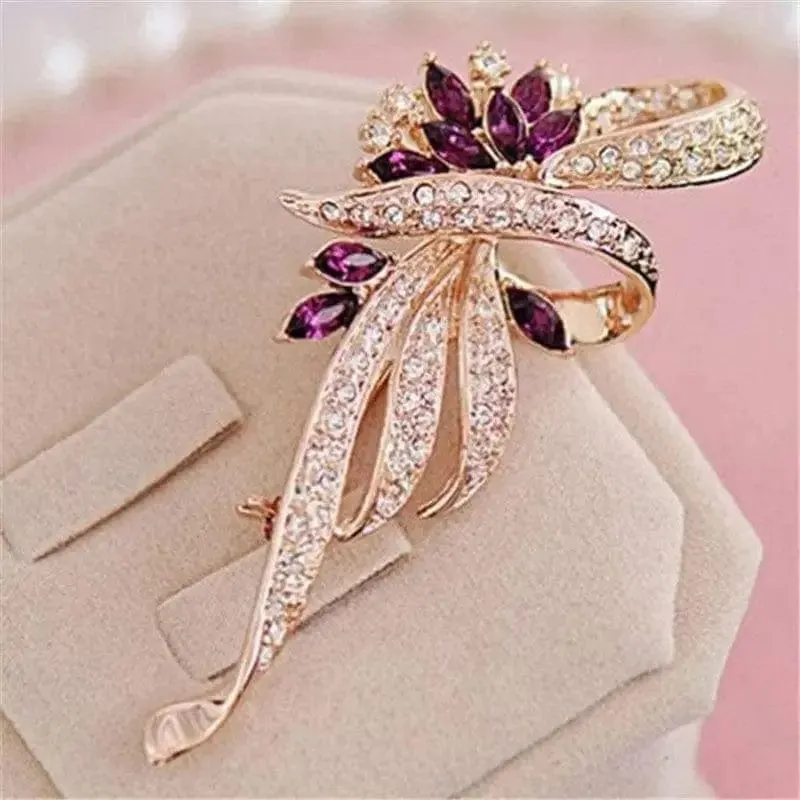 🌟 Temperament Crystal All-match Brooch - Elegantly Simple 🌟