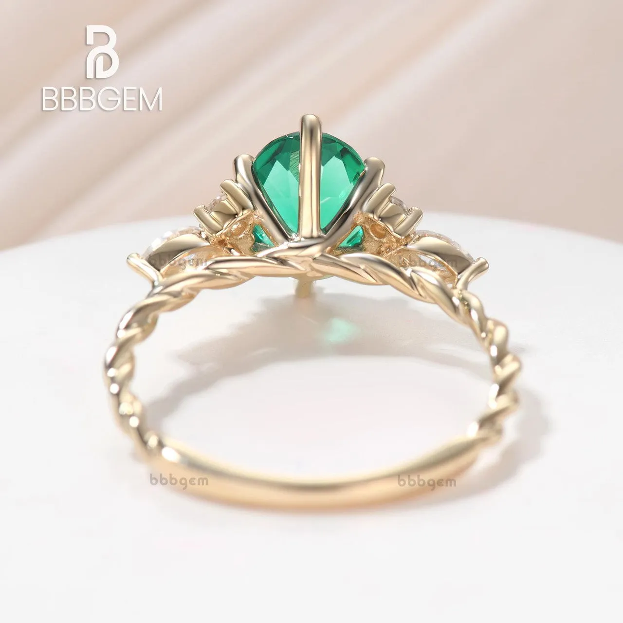 6x8 Oval Cut Lab Emerald & Diamond Ring With Yellow Gold Twisted Mini Rope Band