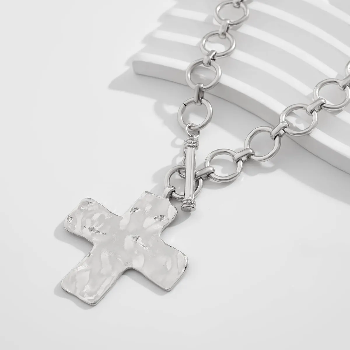 Chunky Cross Pendant Necklace Fashion Gold Cross Layered Choker Necklace Christian Gifts Faith Jewelry for Women