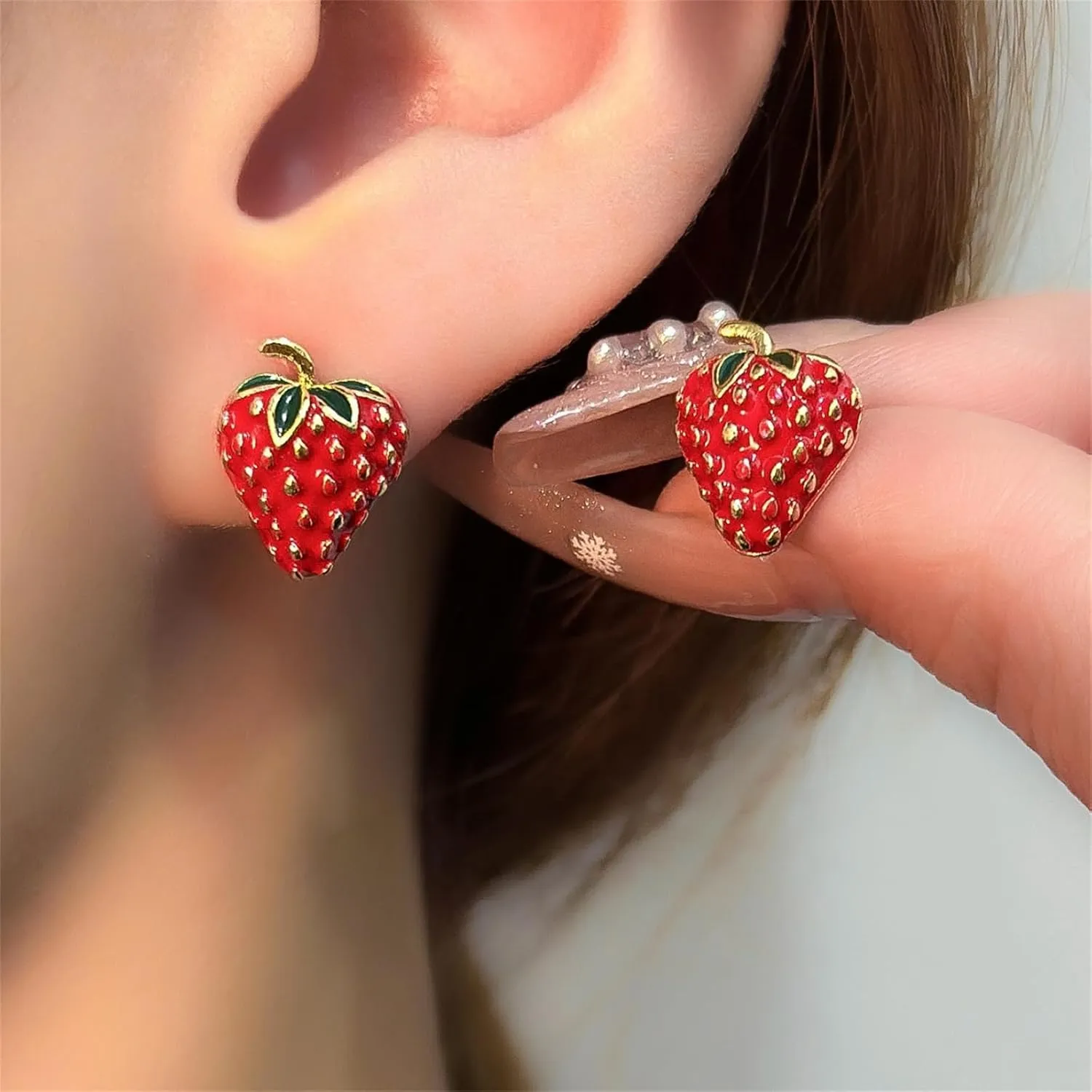 coadipress 2 Pairs Cute Strawberry Fruits Stud Earrings for Women Lifelike Small Strawberry Earrings Dainty Summer Vacation Birthday Jewelry Gifts