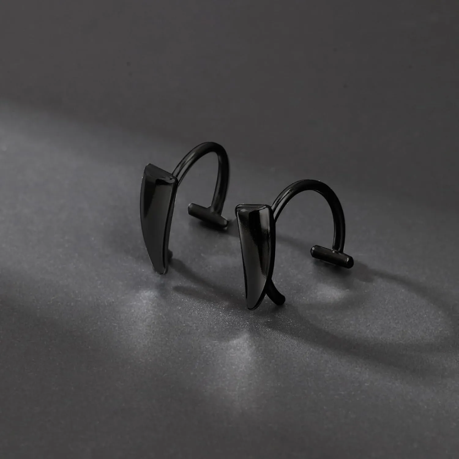 Fake Lip Piercing Hoop for Fake Lip Ring Fake Nose Ring Hoop Nose Cuffs Wolf Teeth Non Piercing Spike Nose Ring Jewelry for Women Men