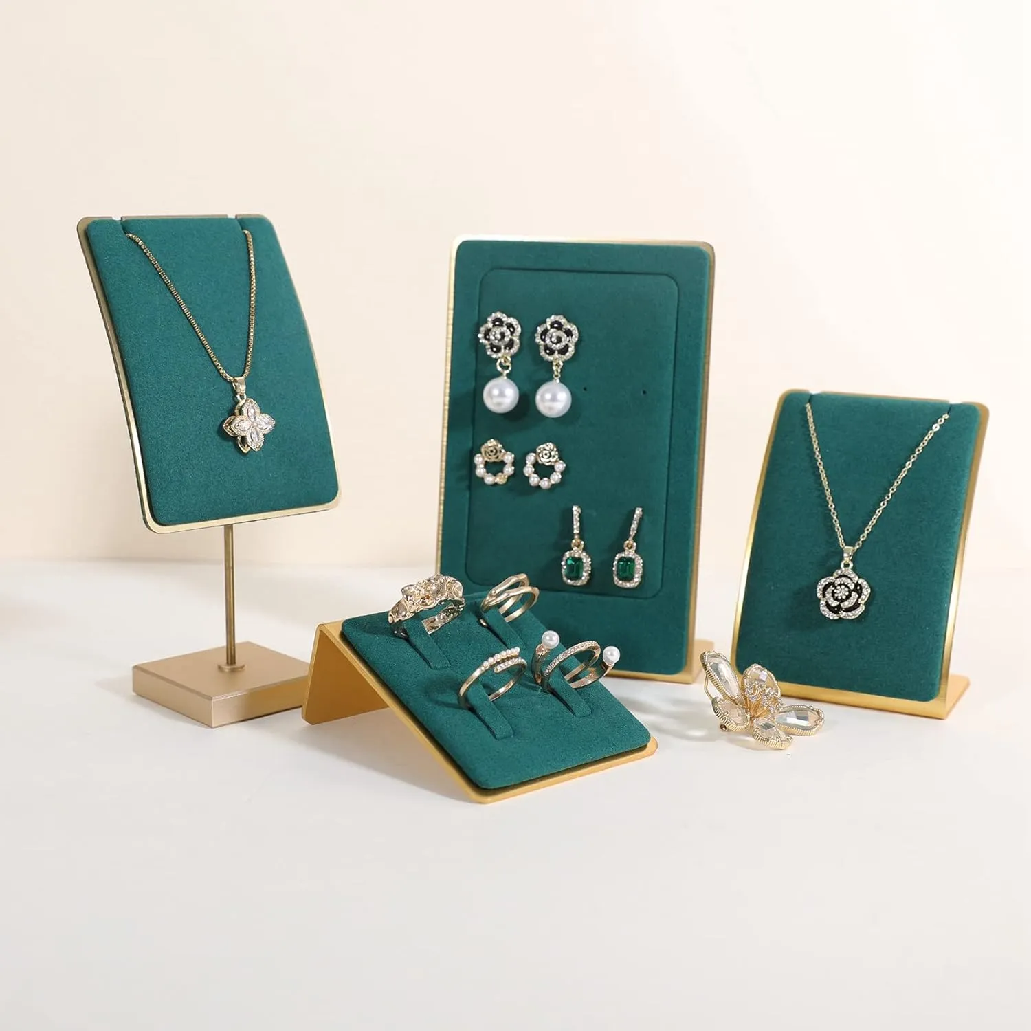 GemeShou Green small felt ring holder display, gold ring jewelry stand, ring storage organizerVelvet Ring Holder-Green 