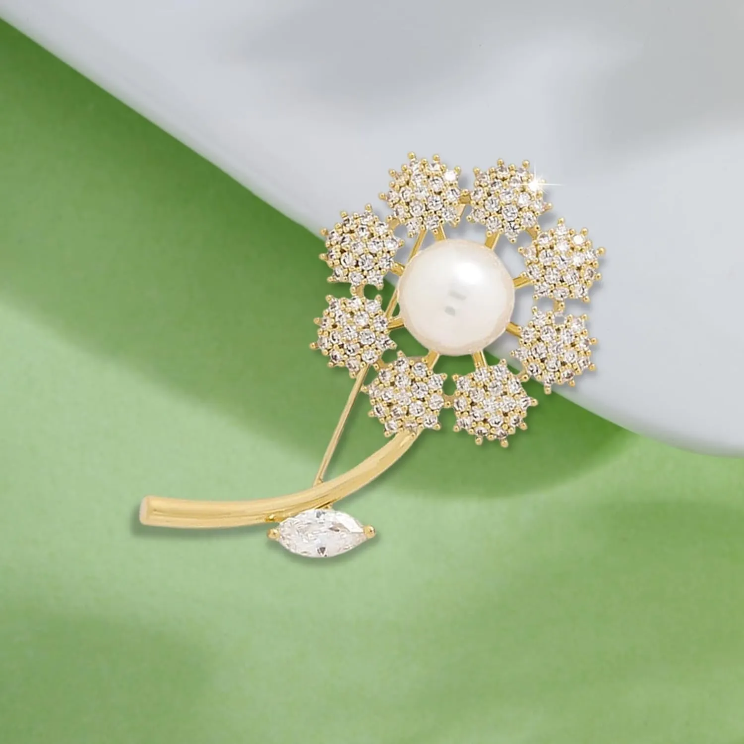 Gold Crystal Flower Leaf Brooches for Womne Elegant Rhinestone Pearl Floral Brooch Pins Fashion Jewelry Brooch pin Accessories for Women Men Gift