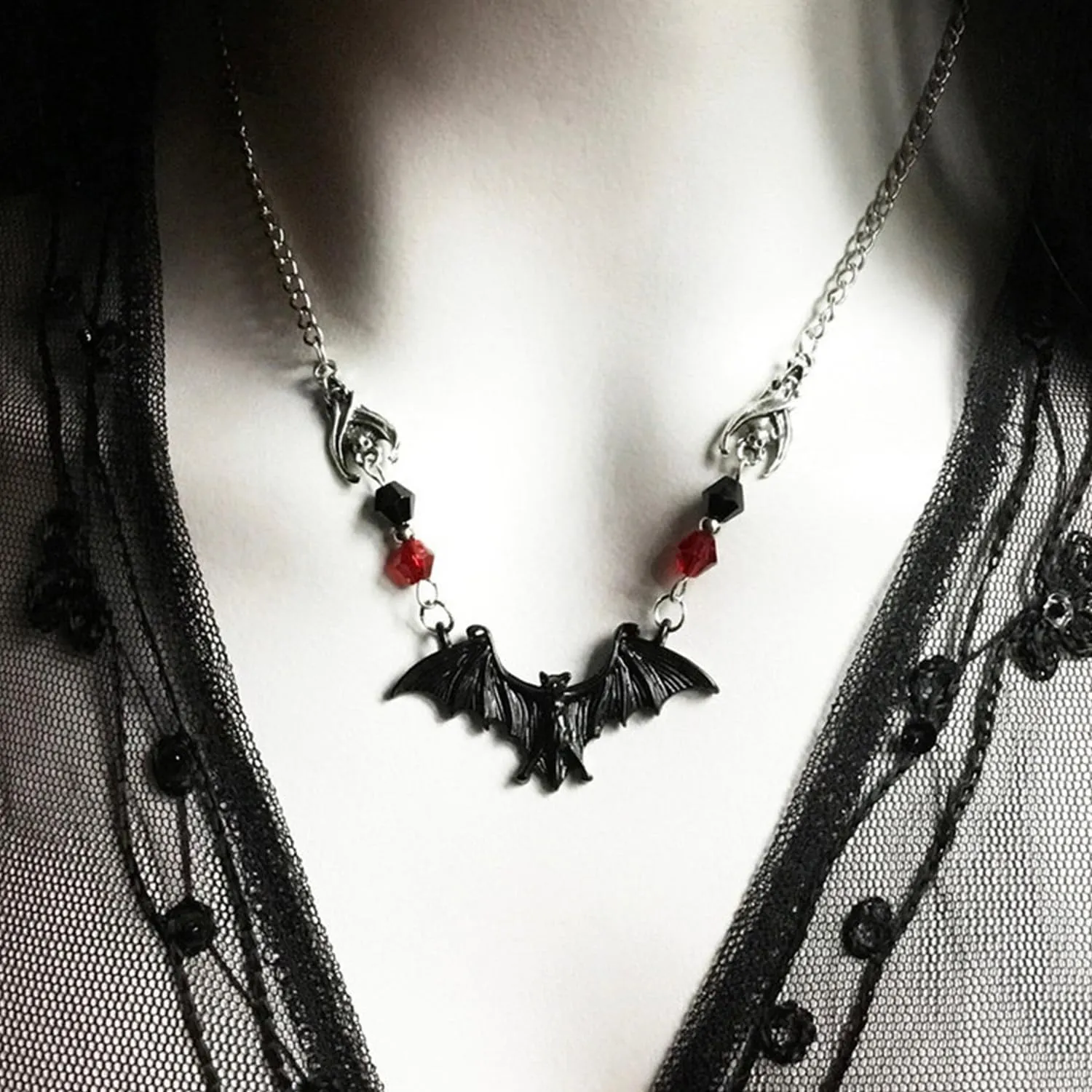 Gothic Jewelry Set Vampire Dark Dangle Earring/Necklace, Goth Jewelry for Women Creepy Drop Earrings Y2K Cross Necklaces, Bat Punk Style Jewelry Set for Halloween Cosplay