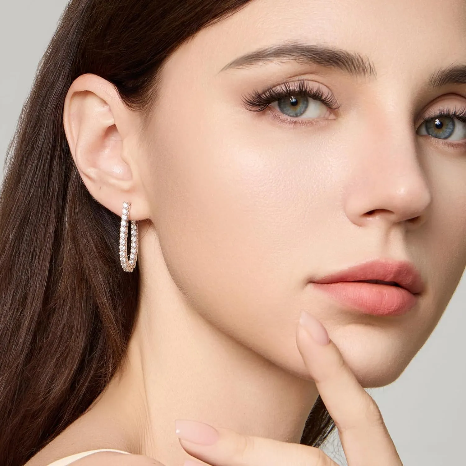 Moissanite Hoop Earrings for Women D Color Brilliant Round Cut Earrings, 18K White Gold Plated 925 Sterling Silver Huggie Earring, Hypoallergenic Wedding Earrings Jewelry Gifts for Women Men