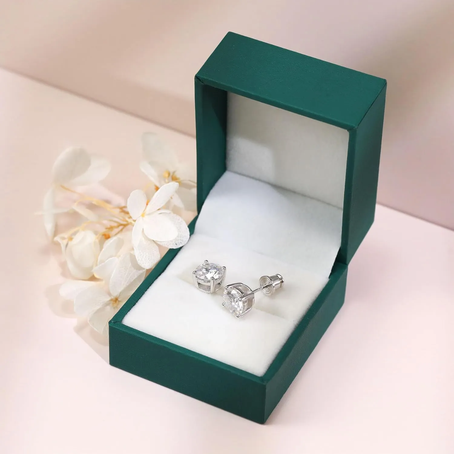 Silver Moissanite Stud Earrings for Men/Women 0.6-4CT Hypoallergenic Earrings 925 Sterling Silver Lab Created Diamond Round Stud Earrings