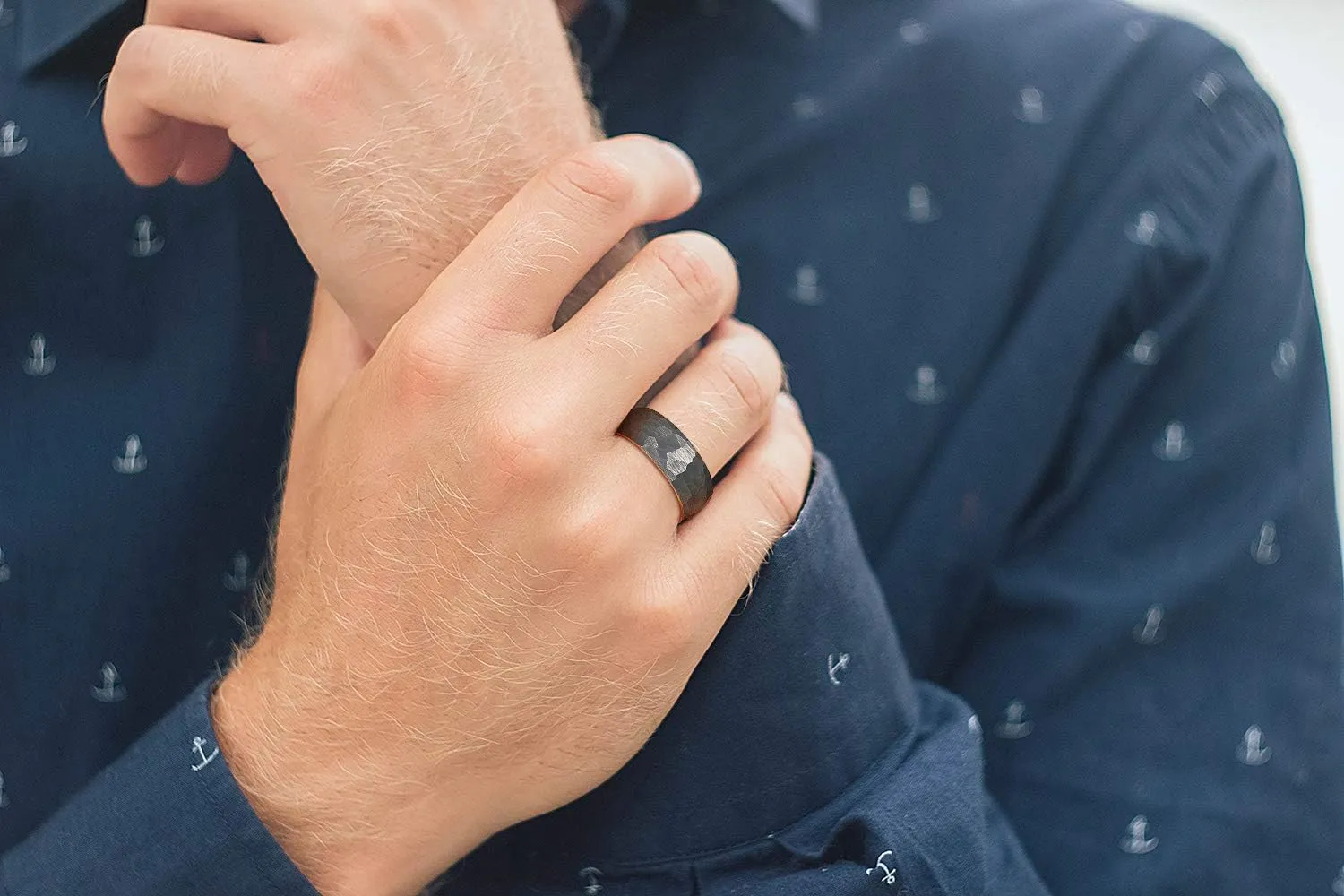 THREE KEYS JEWELRY Hammered Tungsten Wedding Rings 4mm 6mm 8mm Grey Rose Gold Inner Engagement Band/Custoized Ring/Personalized Ring