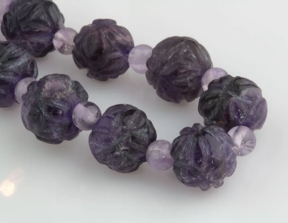 Vintage carved amethyst beaded necklace, graduated, 1970's, Chinese. j-nlbd1049