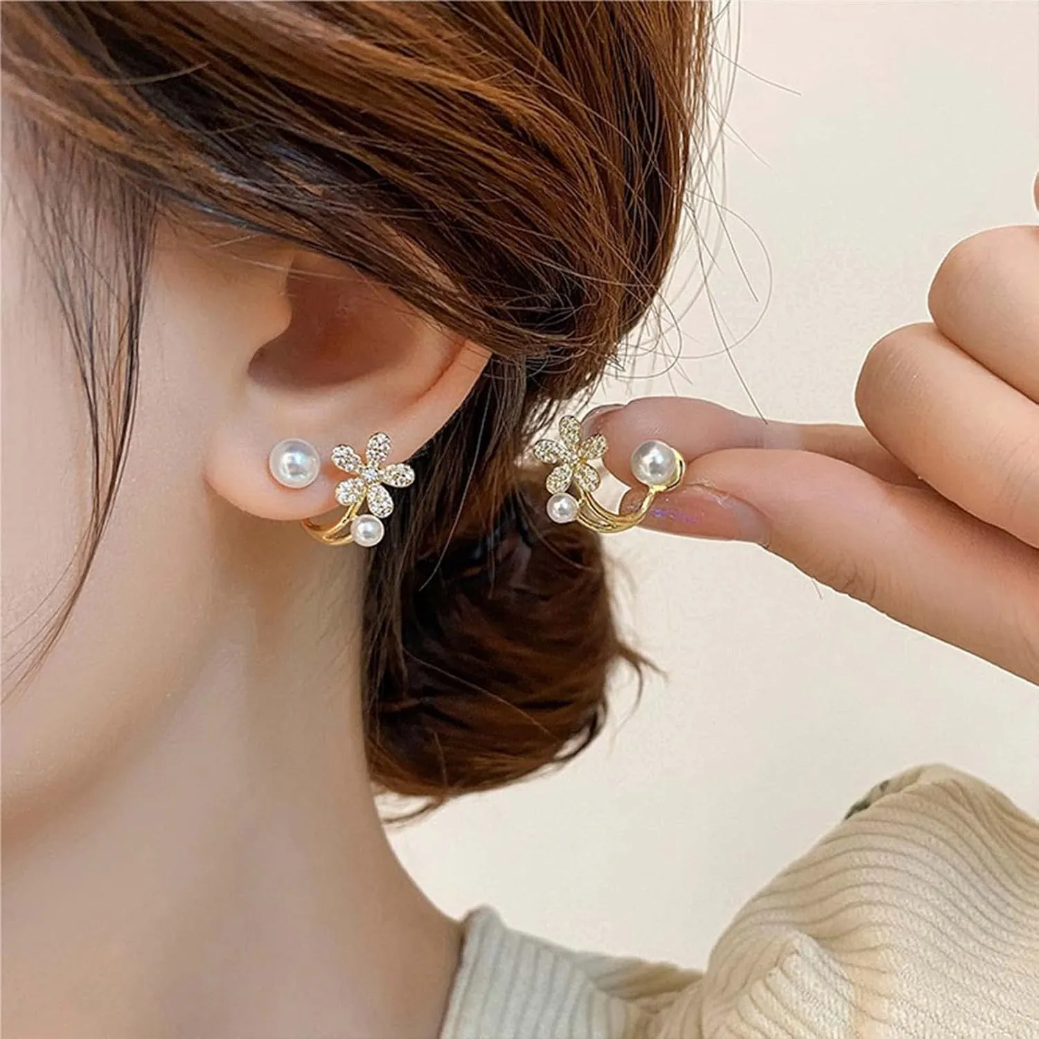 W WEILIRIAN Flower Pearl Jacket Earrings for Women Vintage Pearl Earrings Crystal Flower Earrings Gold Pearl Stud Earrings Pearl Front Back Earrings Jewelry for Girls Gifts (Gold)